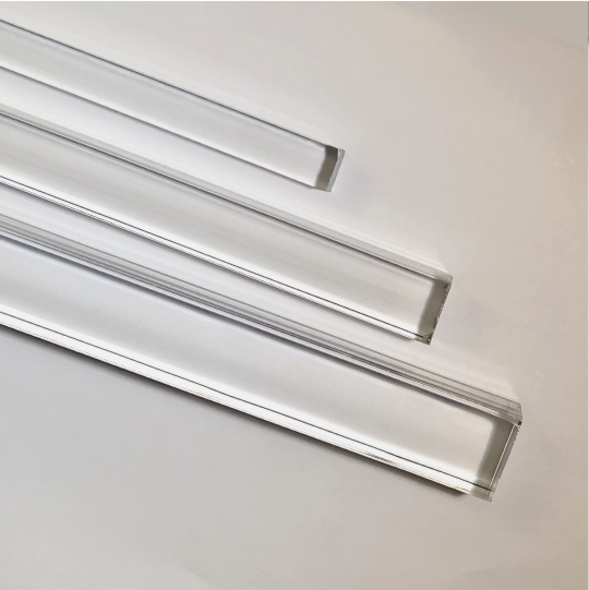 Clear SQUARE Extruded Acrylic Rod