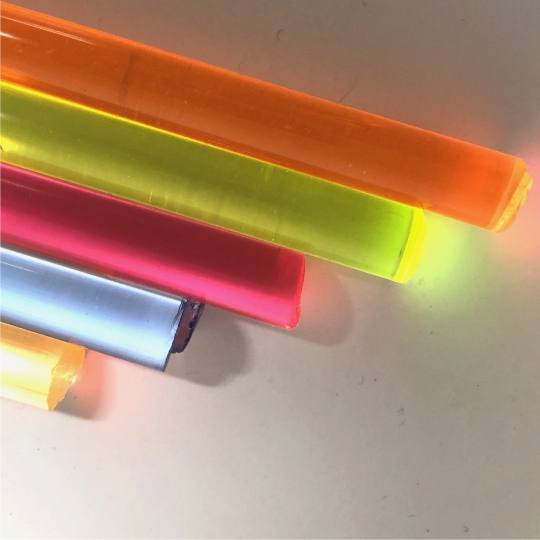 Pink-Red Fluorescent Acrylic Round Rod